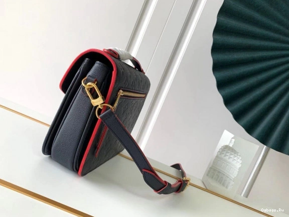 Vuitton Metis Pochette Louis 0425